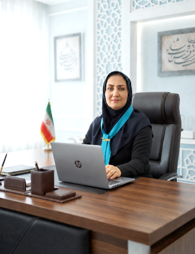 سرکار خانم لیلا حسینی،دبستان لقمان حکیم اصفهان