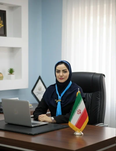 سرکارخانم پریسا آزادمرد،مربی کامپیوتر،دبستان لقمان حکیم اصفهان